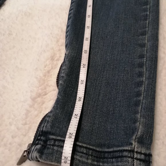Moto-style jeans, size 7/8, distressed wash - Picture 7 of 10